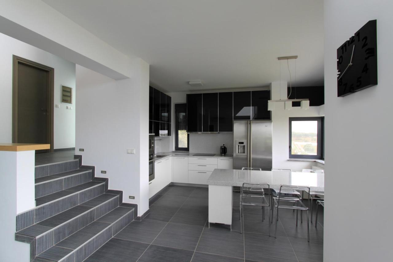 Villa Stadi นิกิติ ภายนอก รูปภาพ